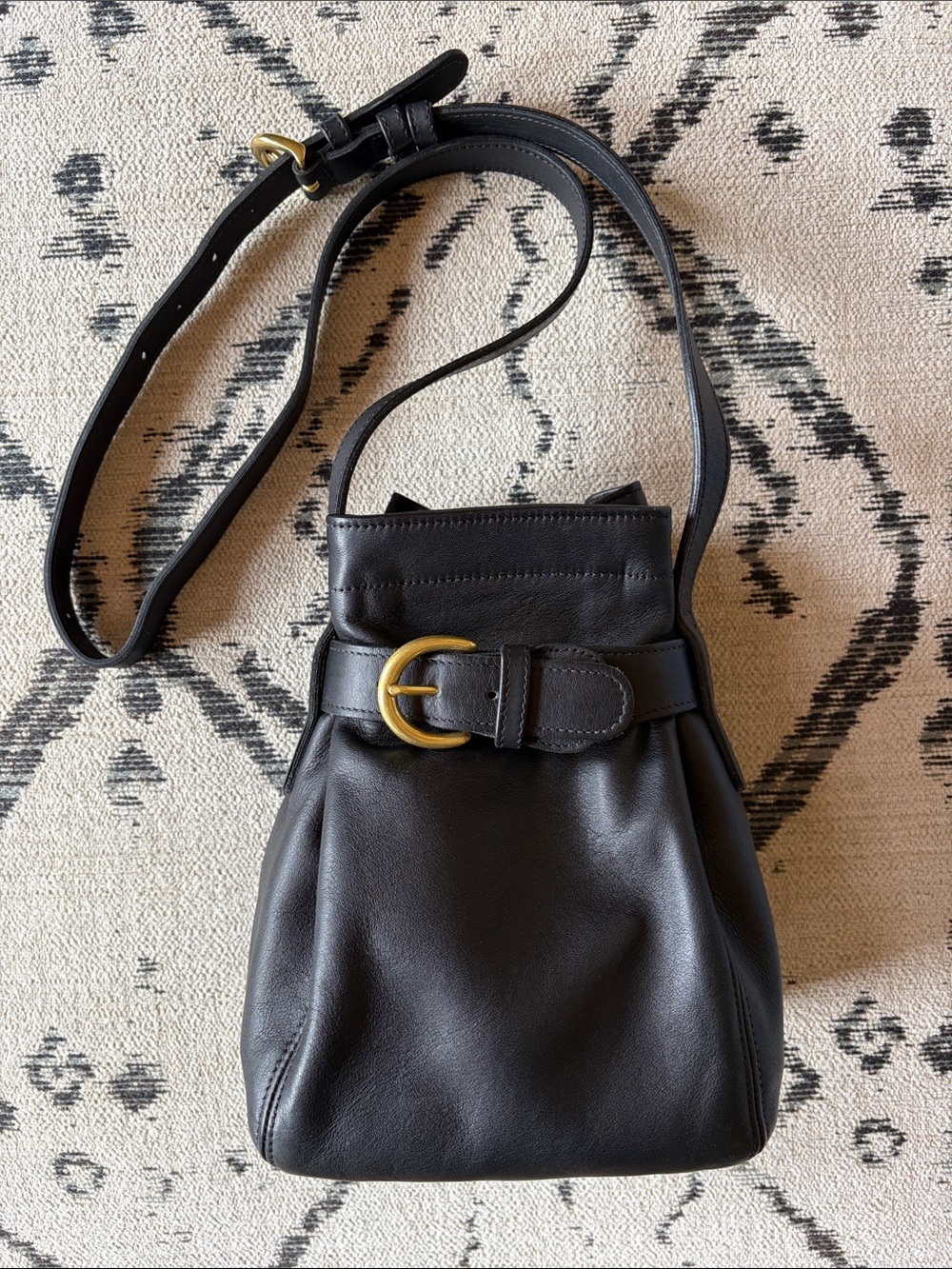 NWOT Vintage Coach Soho Belted Pouch Bag #4156 Black Leather Crossbody Purse